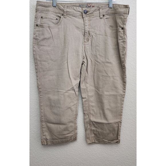 Faded Glory Tan Beige Capri 5 Pocket Jeans 16 Lightweight Belt Loops Flat Front - Picture 1 of 5